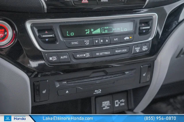 Used 2022 Modern Steel Metallic Honda Touring image 23