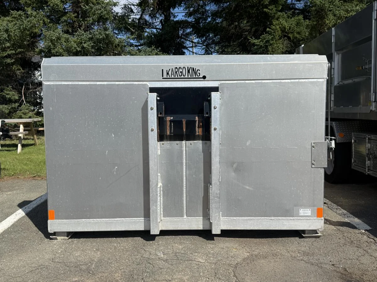 Used 2023 White Ford XLT 4x4 Power Stroke Kargo King Hooklift image 18