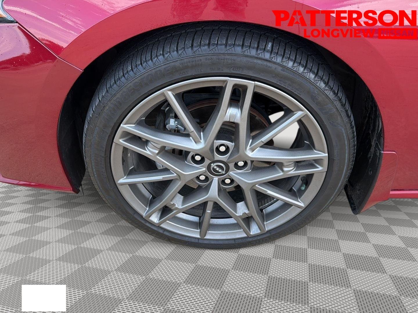 Used 2023 Scarlet Ember Tintcoat Nissan 2.0 SR image 23