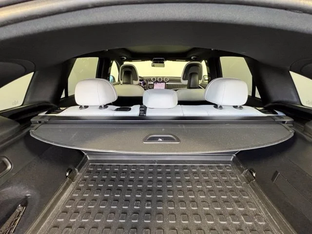 Used 2023 Blue Mercedes-Benz GLC 300 image 41