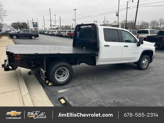 New 2026 Summit White Chevrolet Work Truck image 5