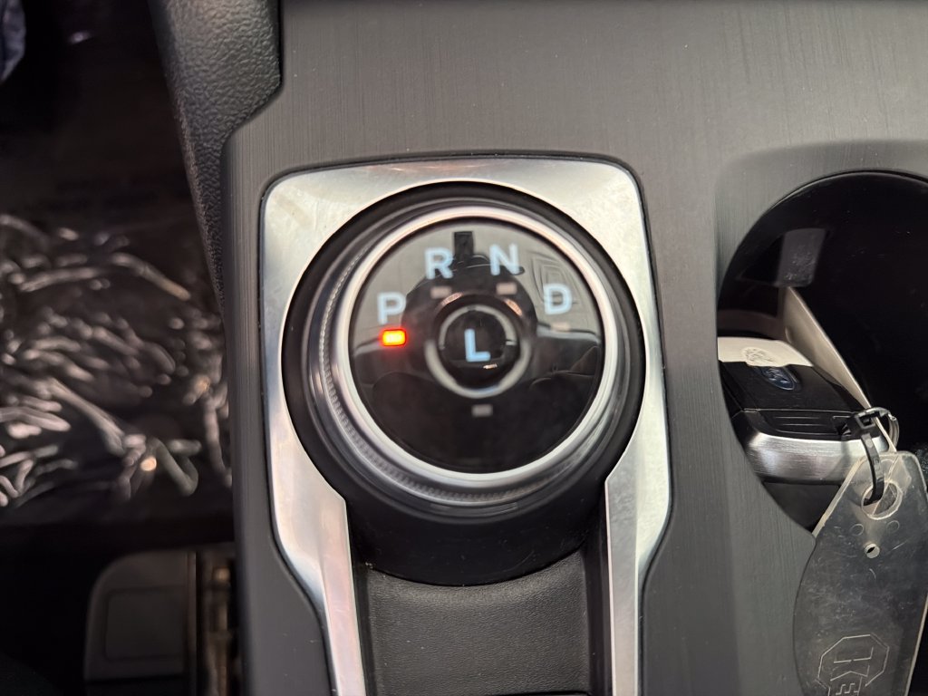 Used 2022 Gray Metallic Ford SEL image 22