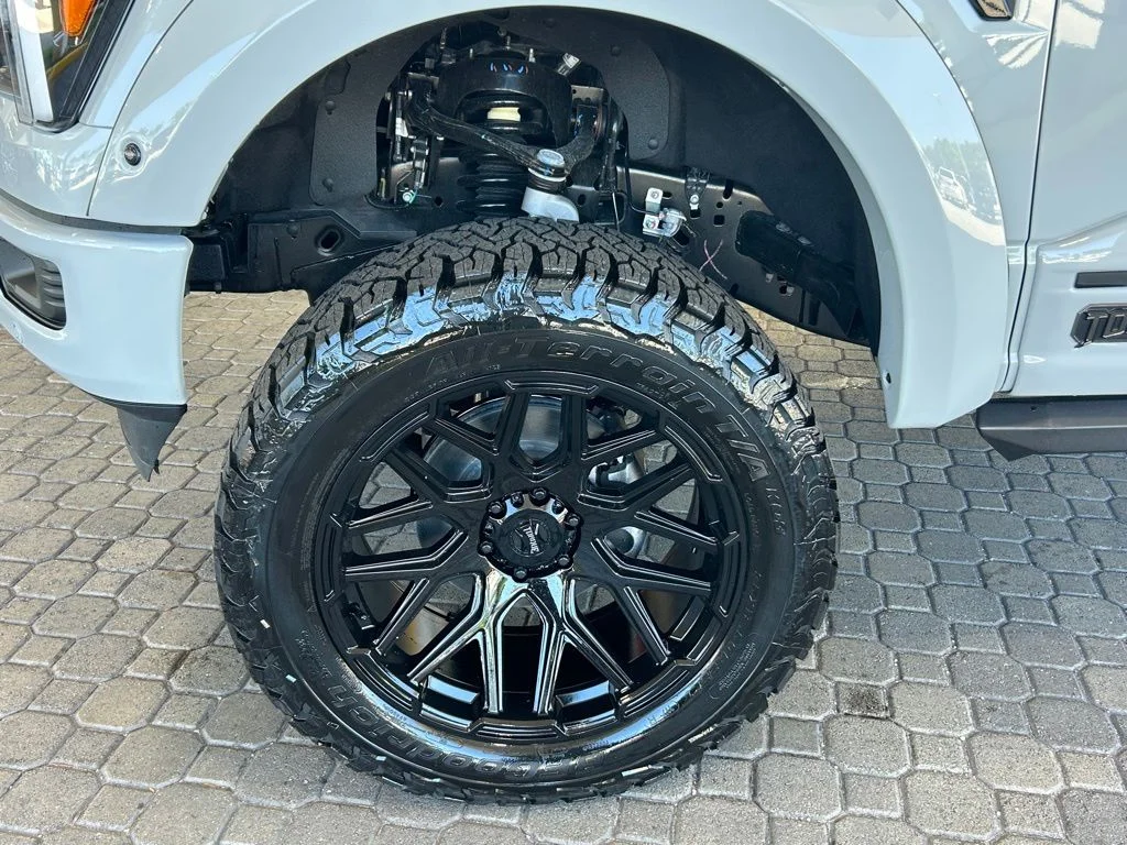New 2026 Avalanche Ford Lariat image 21
