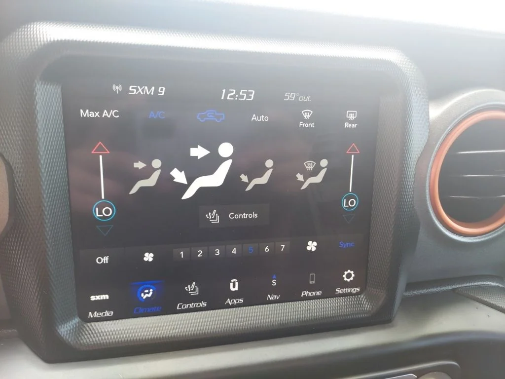 Used 2023 White Jeep Mojave image 24