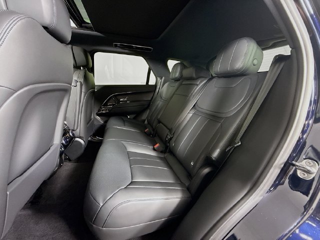 New 2026 Constellation Blue Ultra Metallic Gloss Land Rover Dynamic SE image 24