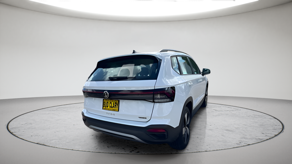 Used 2025 White Volkswagen 1.5T S image 9