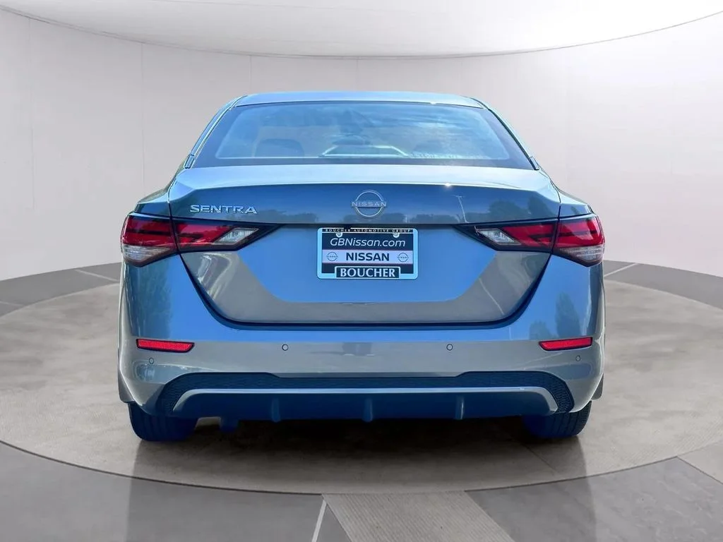 Certified Used 2025 Gun Metallic Nissan S image 5