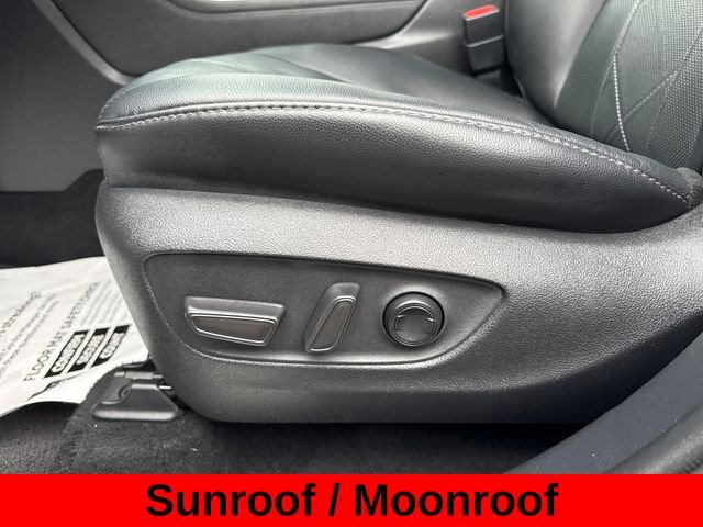 Used 2020  Toyota Platinum image 17
