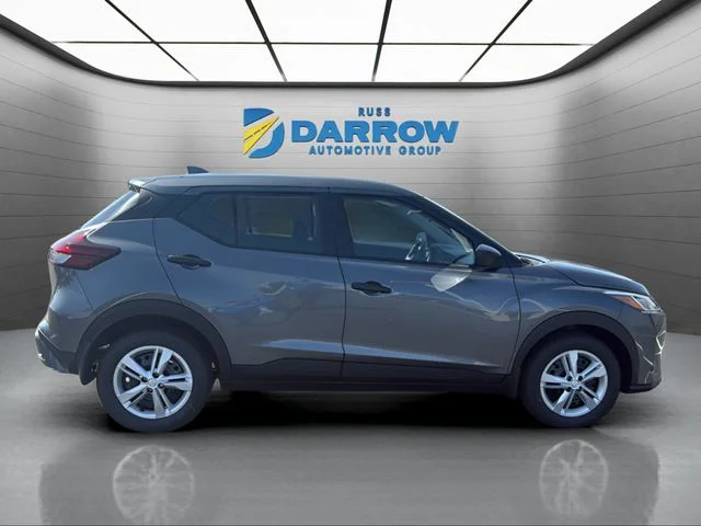 Used 2025 Gray Nissan S image 6