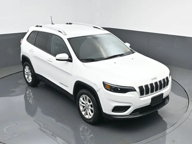 Certified Used 2020 Bright White Clearcoat Jeep Latitude image 19