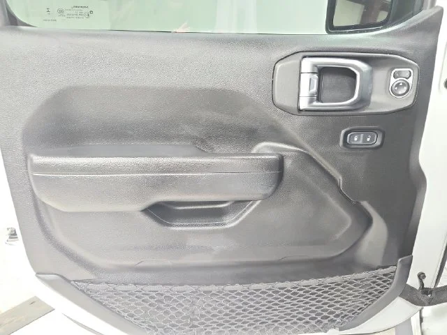 Used 2023 White Jeep Sport S image 32