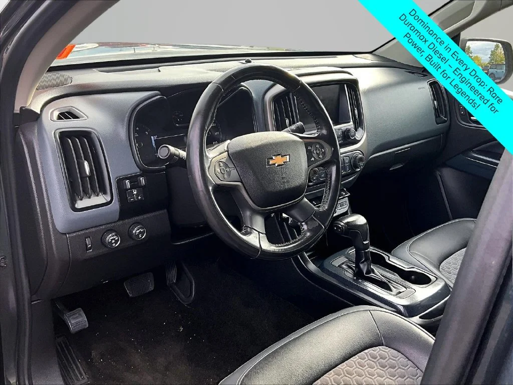 Used 2018 Gray Chevrolet Z71 image 13