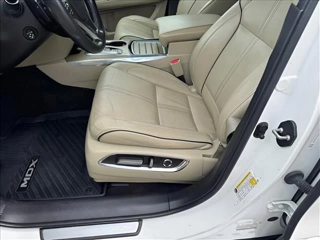 Used 2019 White Acura 3.5L Advance Pkg w/Entertainment Pkg image 6