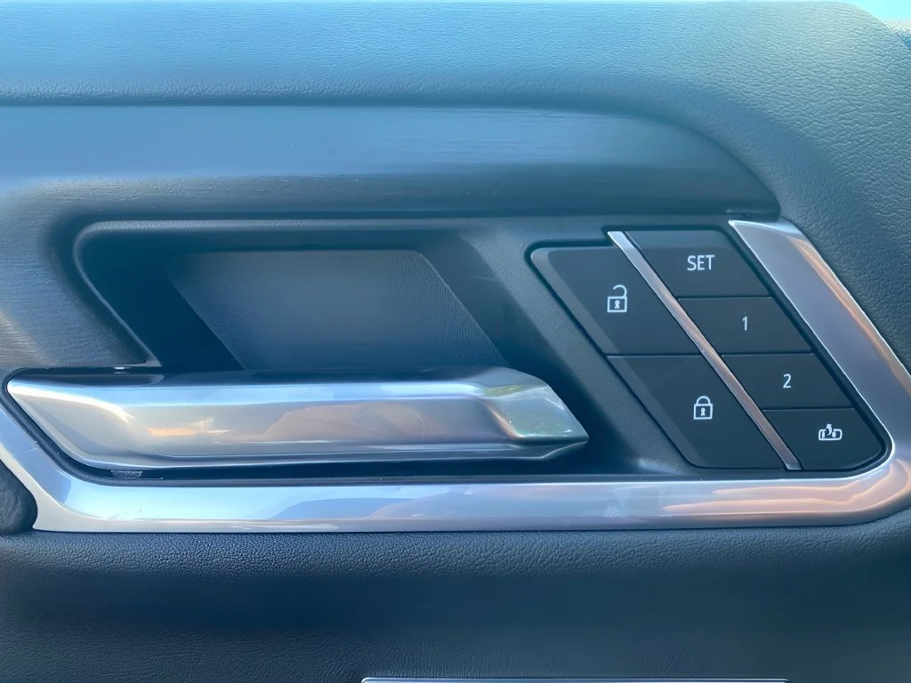 New 2026 Glacier White Tricoat GMC Denali image 10