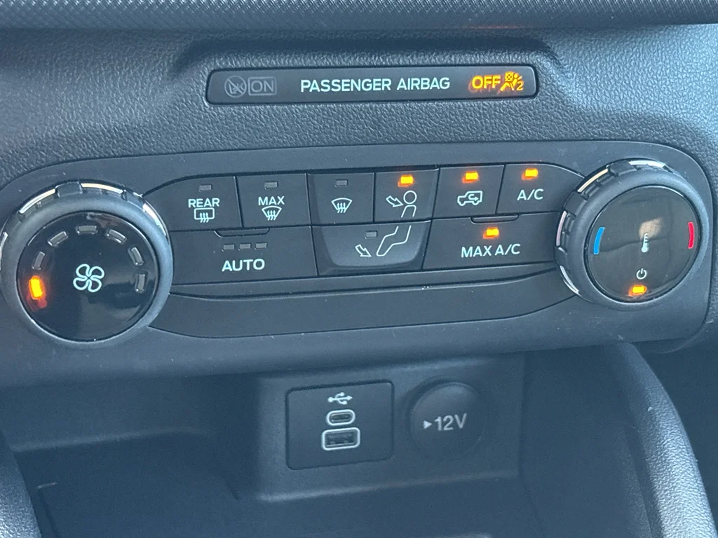 Used 2024 Azure Gray Metallic Ford Big Bend image 22
