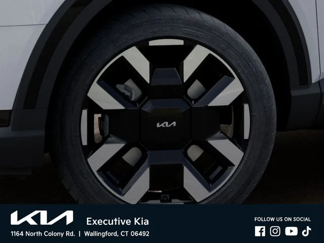 New 2027 White Kia S image 9