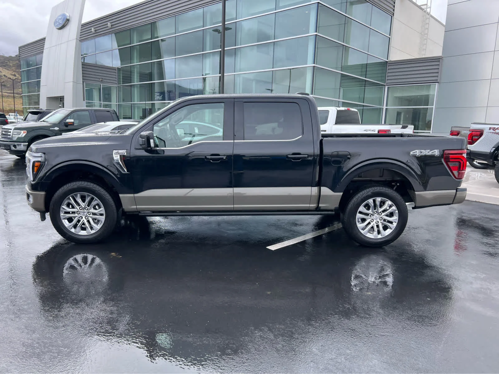 Certified Used 2025 Agate Black Ford King Ranch image 12