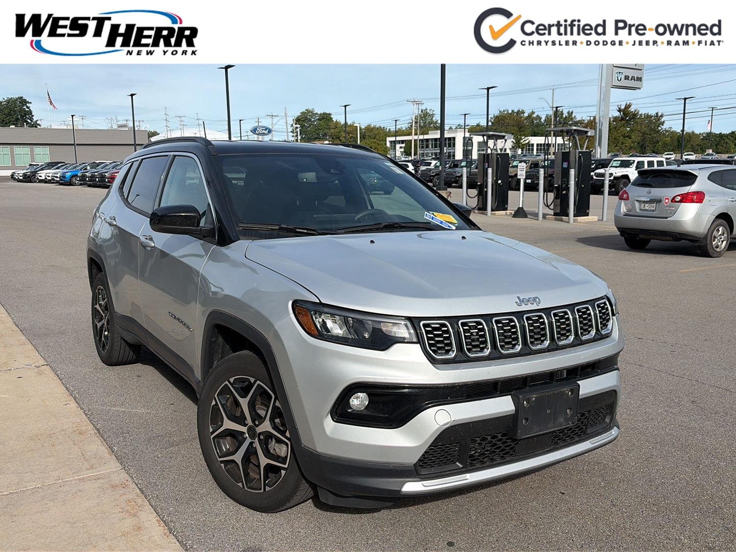 Used 2025 Silver Zynith Metallic Clearcoat Jeep Limited image 1