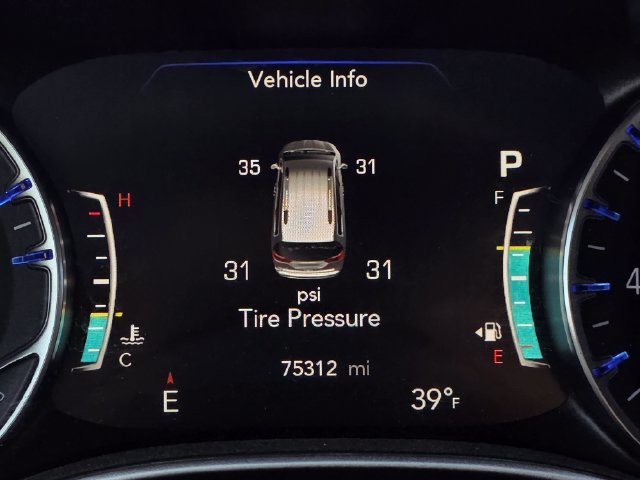 Used 2020  Chrysler Touring L Plus image 5