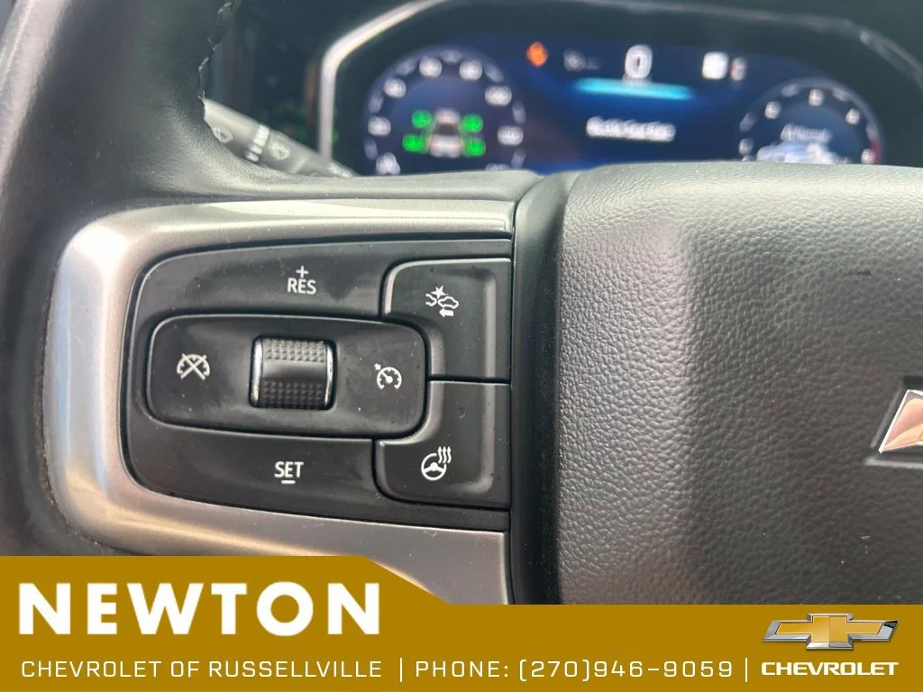 Used 2025 Black Chevrolet LT image 13