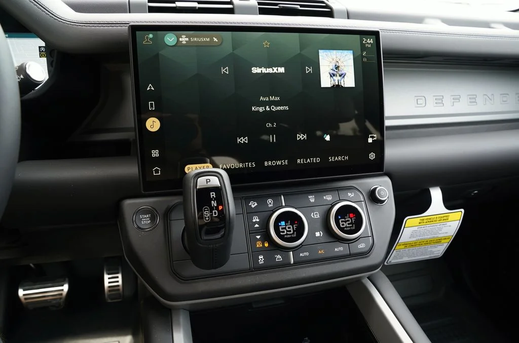 New 2026 Santorini Black Land Rover X image 21