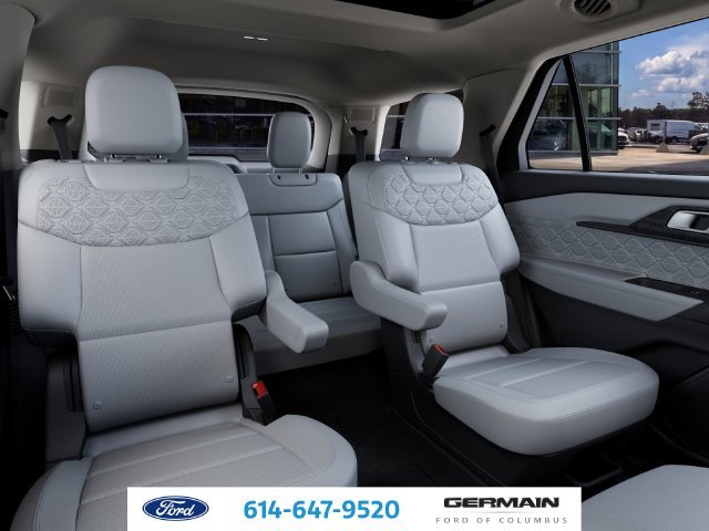 New 2027 Ruby Red Metallic Tinted Clearcoat Ford Platinum image 15