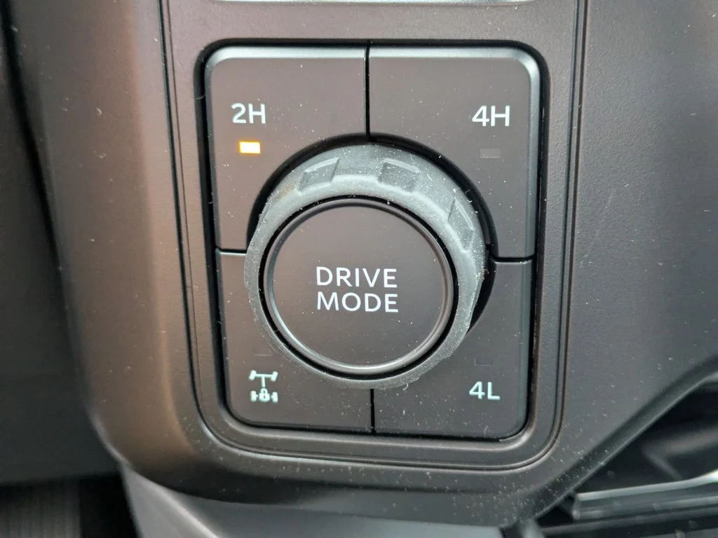 New 2026 Marsh Gray Ford Lariat image 26