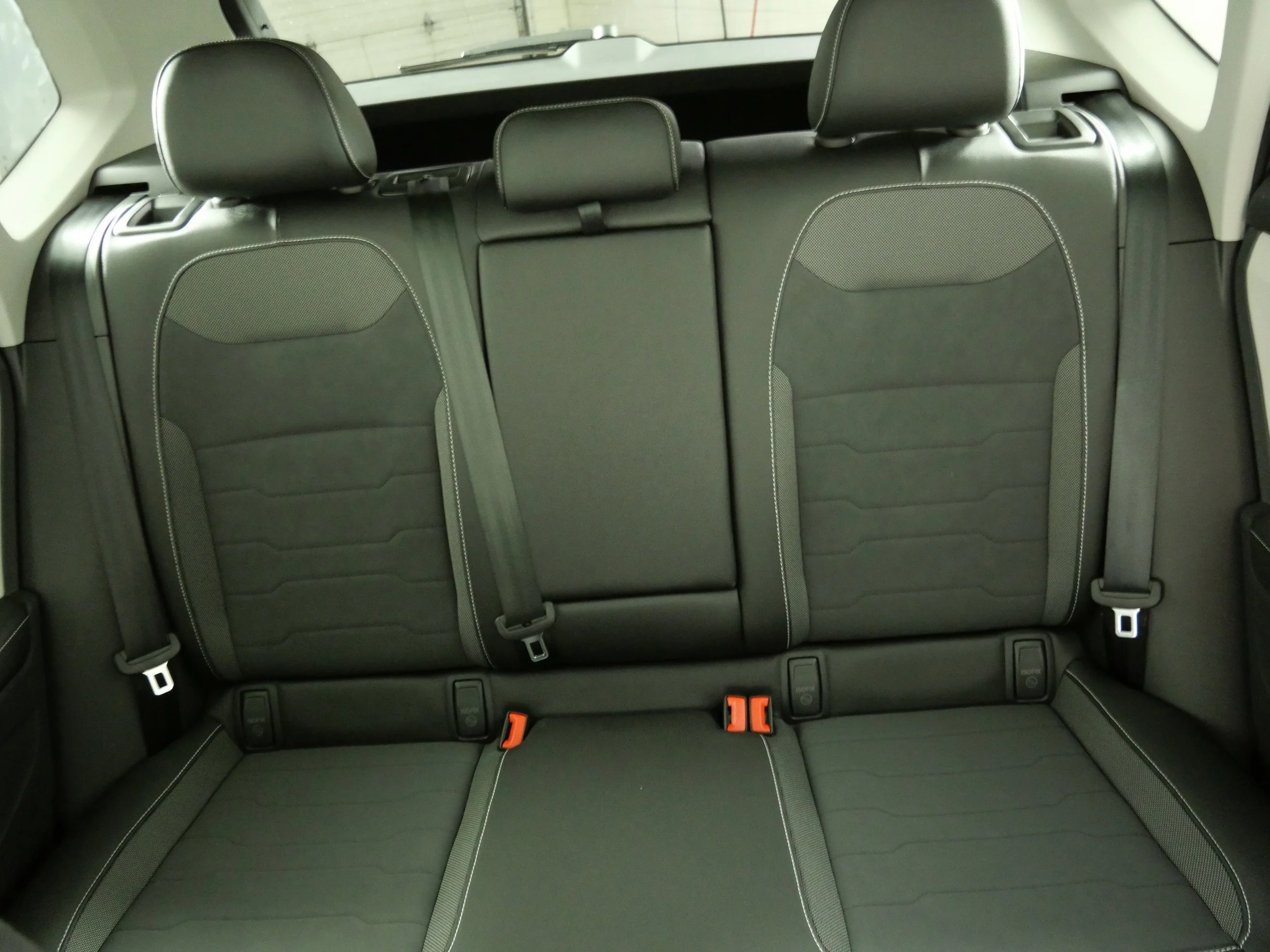 New 2026 Monument Gray Volkswagen SE image 13