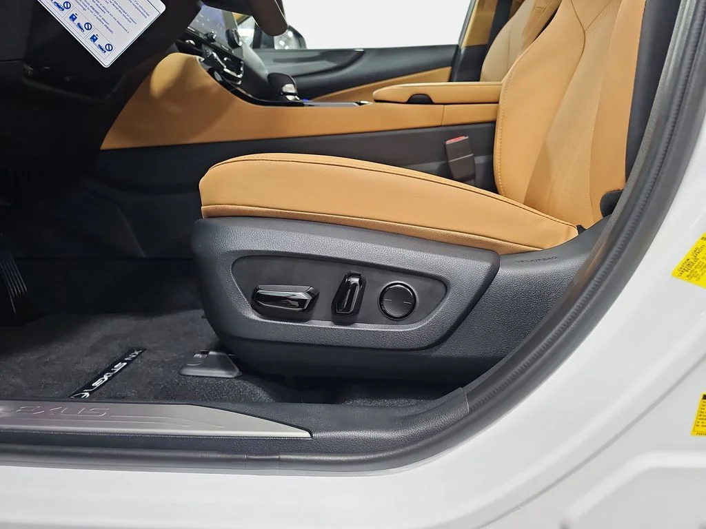 New 2026 Ultra White Lexus PREMIUM image 28