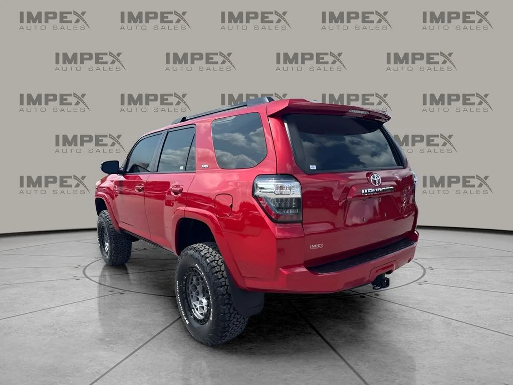 Used 2022 Red Toyota SR5 image 3