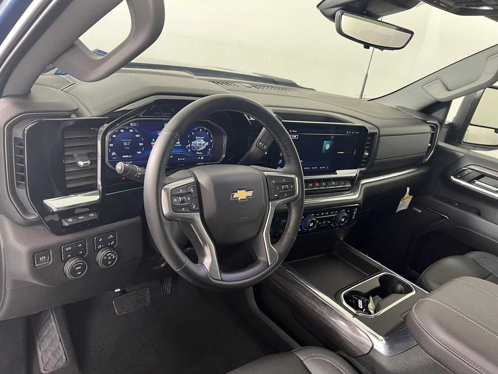 Used 2024 Lakeshore Blue Metallic Chevrolet LTZ image 3