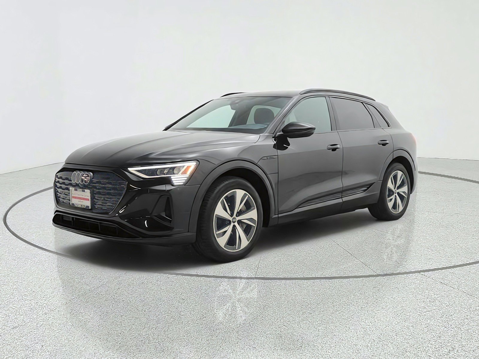 2024 Audi Q8 e-tron