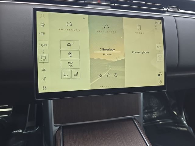 New 2026 Fuji White Land Rover SE image 15