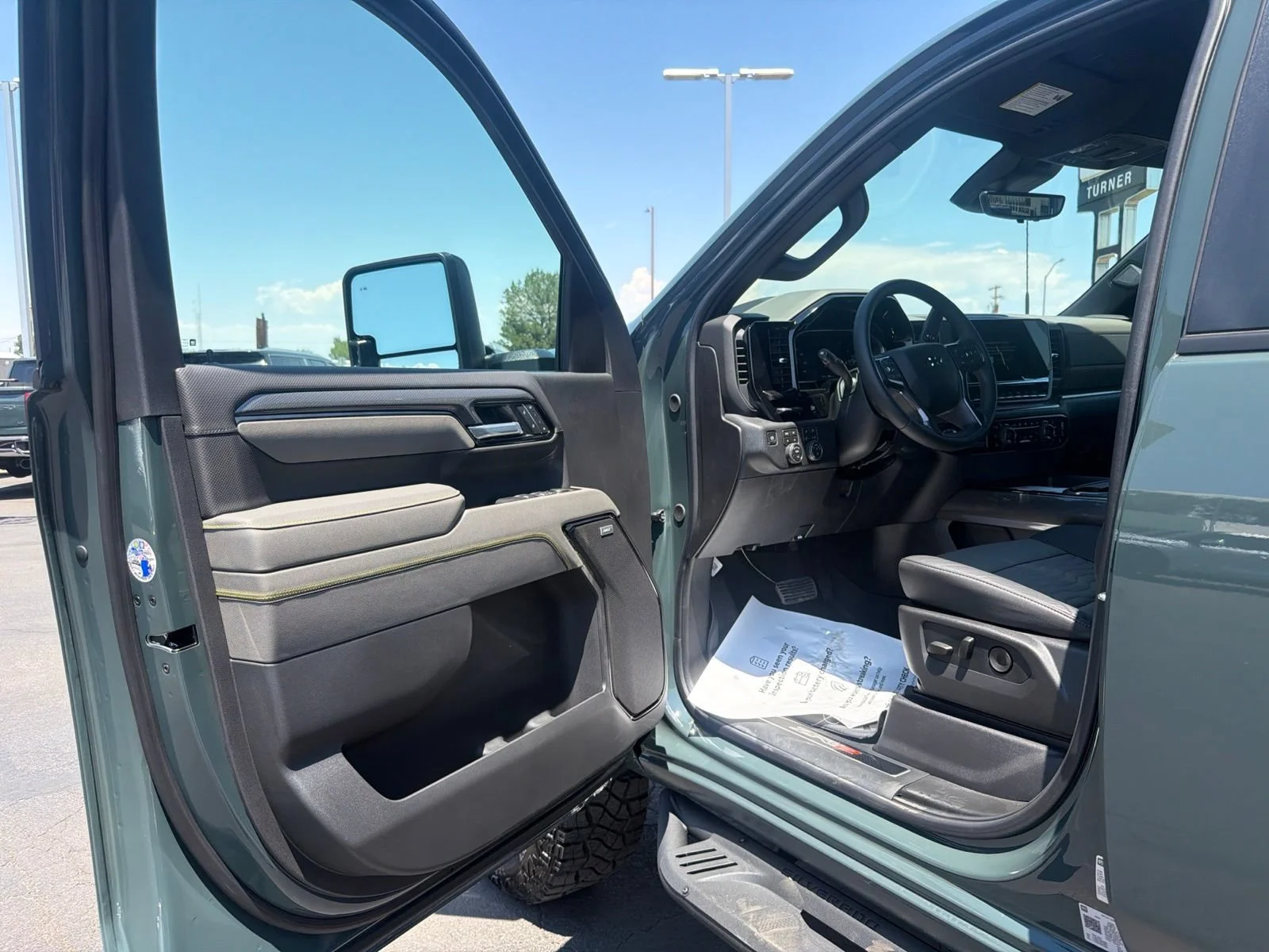 2026 Chevrolet Silverado 2500 HD ZR2 - Photo 22