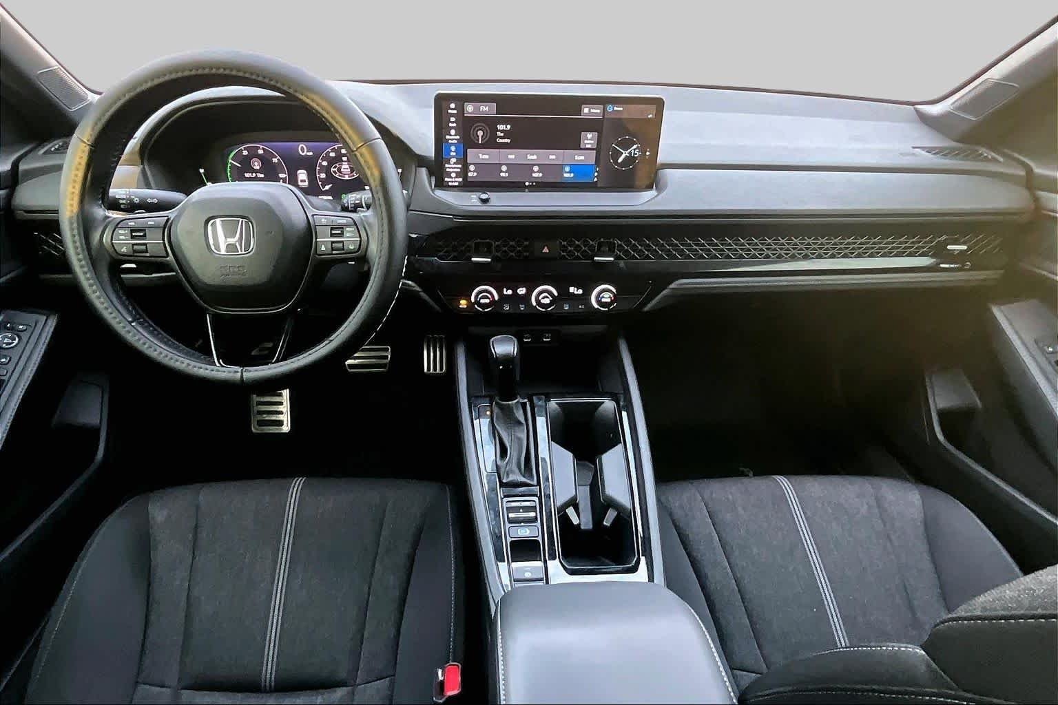 Certified Used 2023 Platinum White Pearl Honda Sport image 14