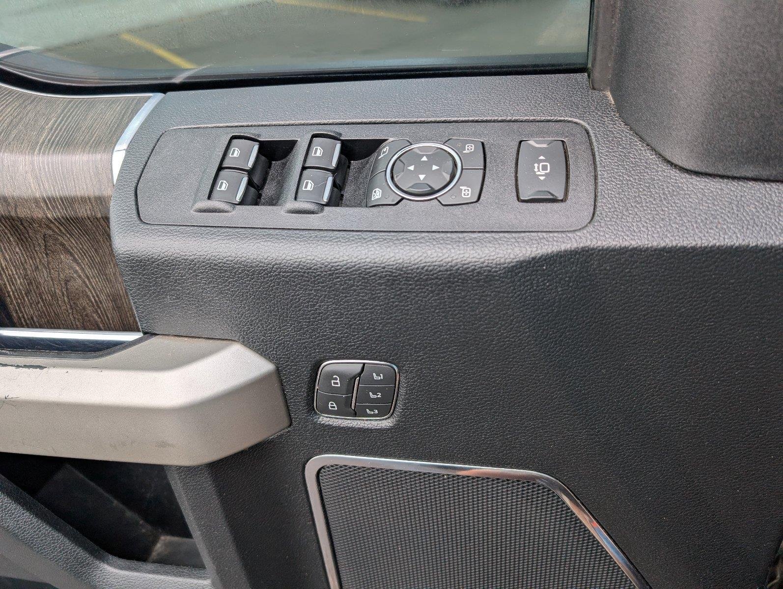Used 2020 Agate Black Ford Lariat image 19