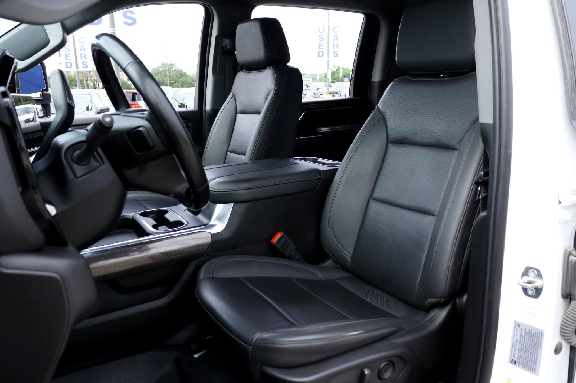 2024 Chevrolet Silverado 2500HD LTZ - Photo 10