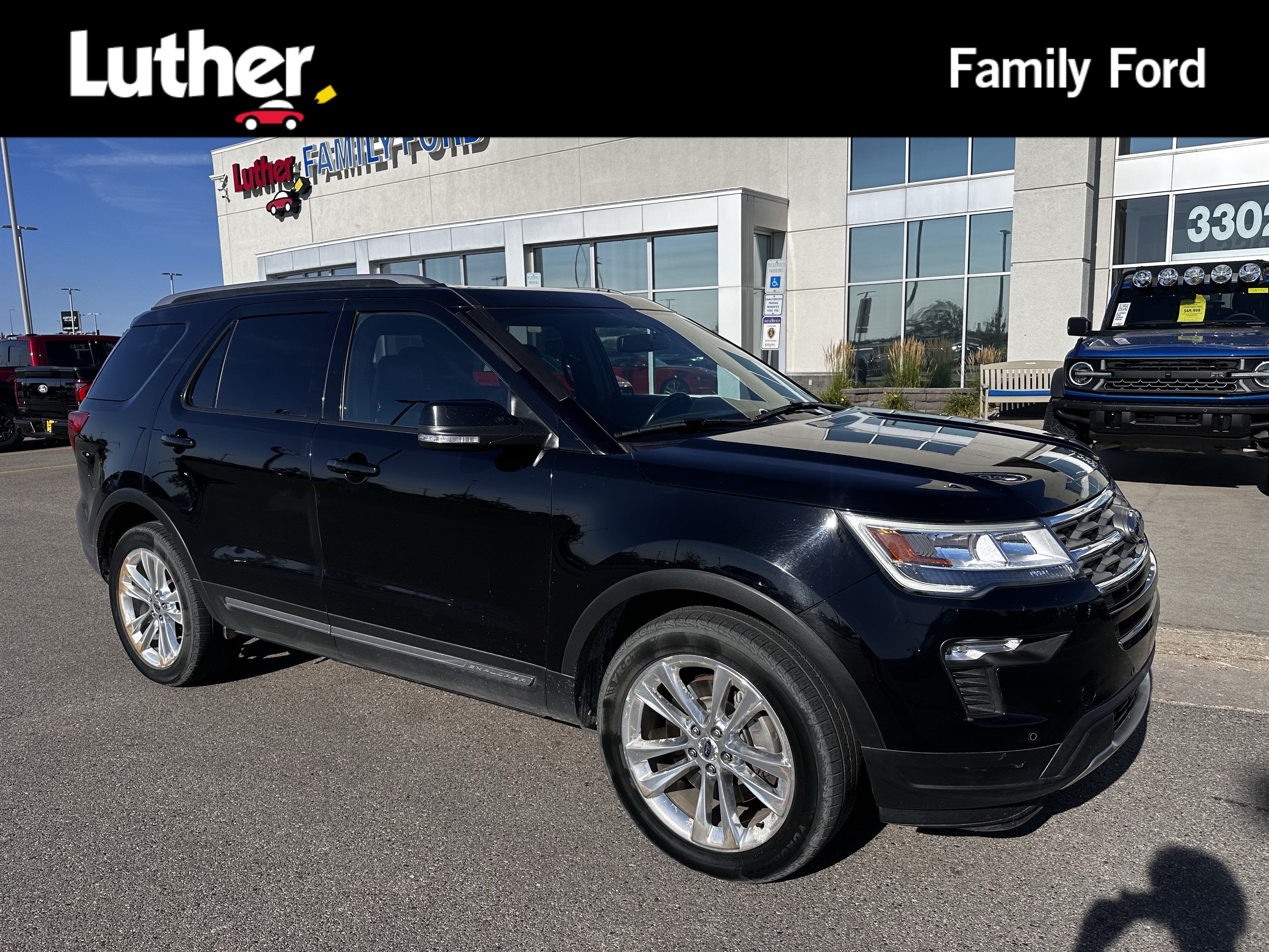 Used 2018 Shadow Black Ford XLT image 1