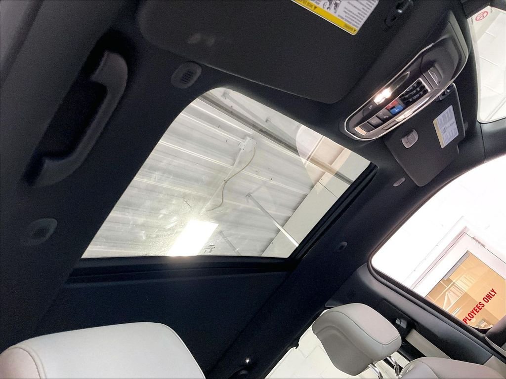 Used 2025 Red Jeep Series III image 23