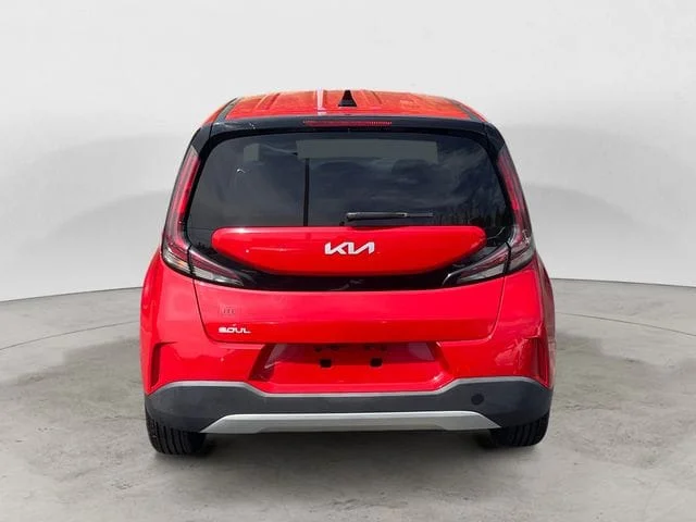 Used 2023 Inferno Red Kia LX image 4