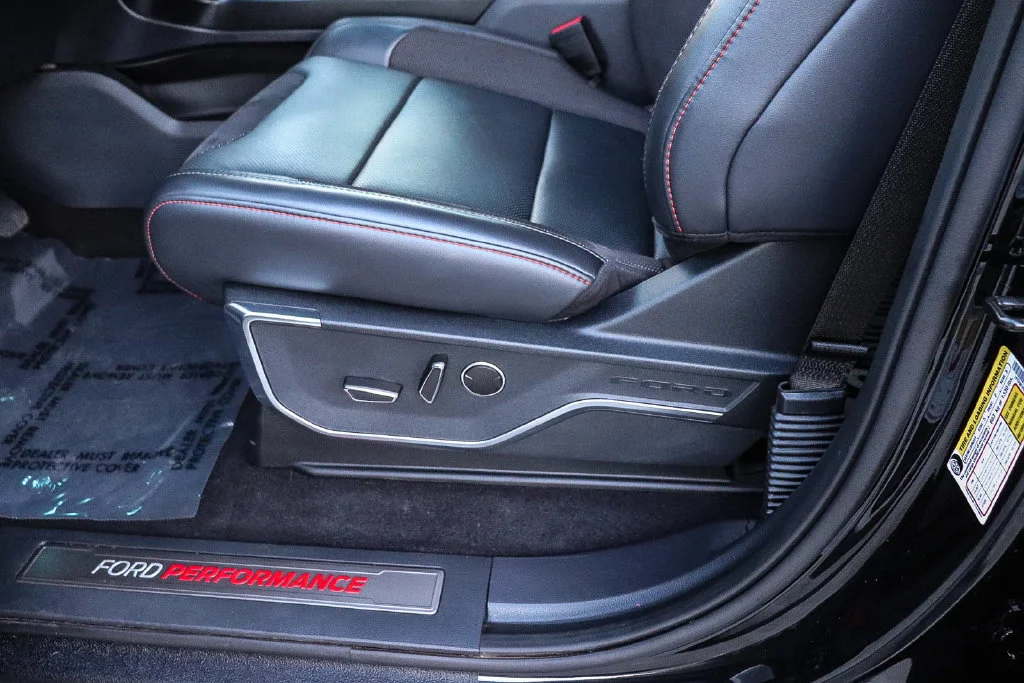 Used 2025 Black Ford Raptor image 24