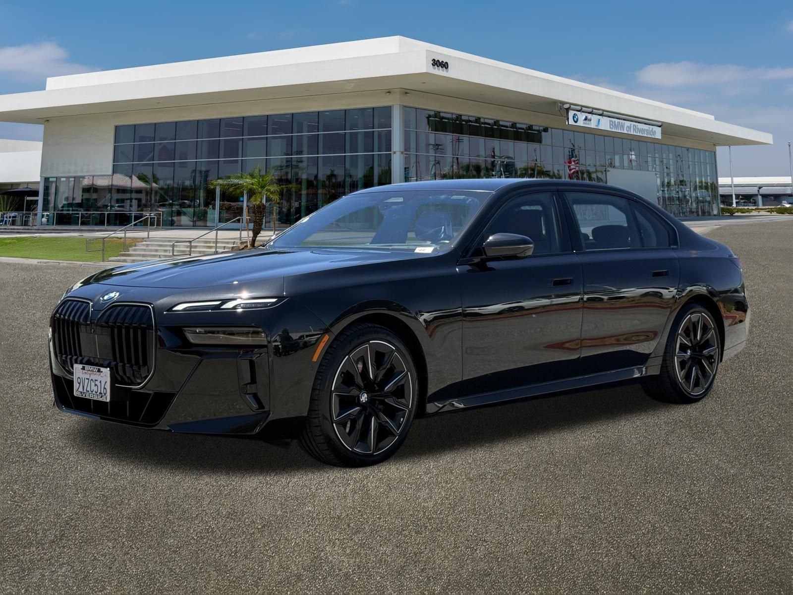 Used 2026 Black Sapphire Metallic BMW 740i image 4