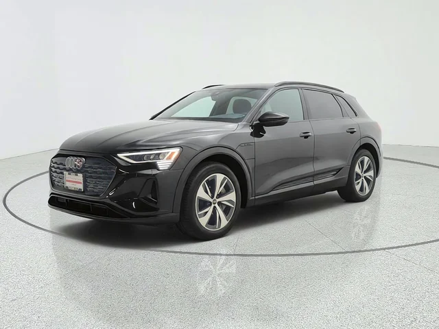 2024 Audi Q8 e-tron Premium