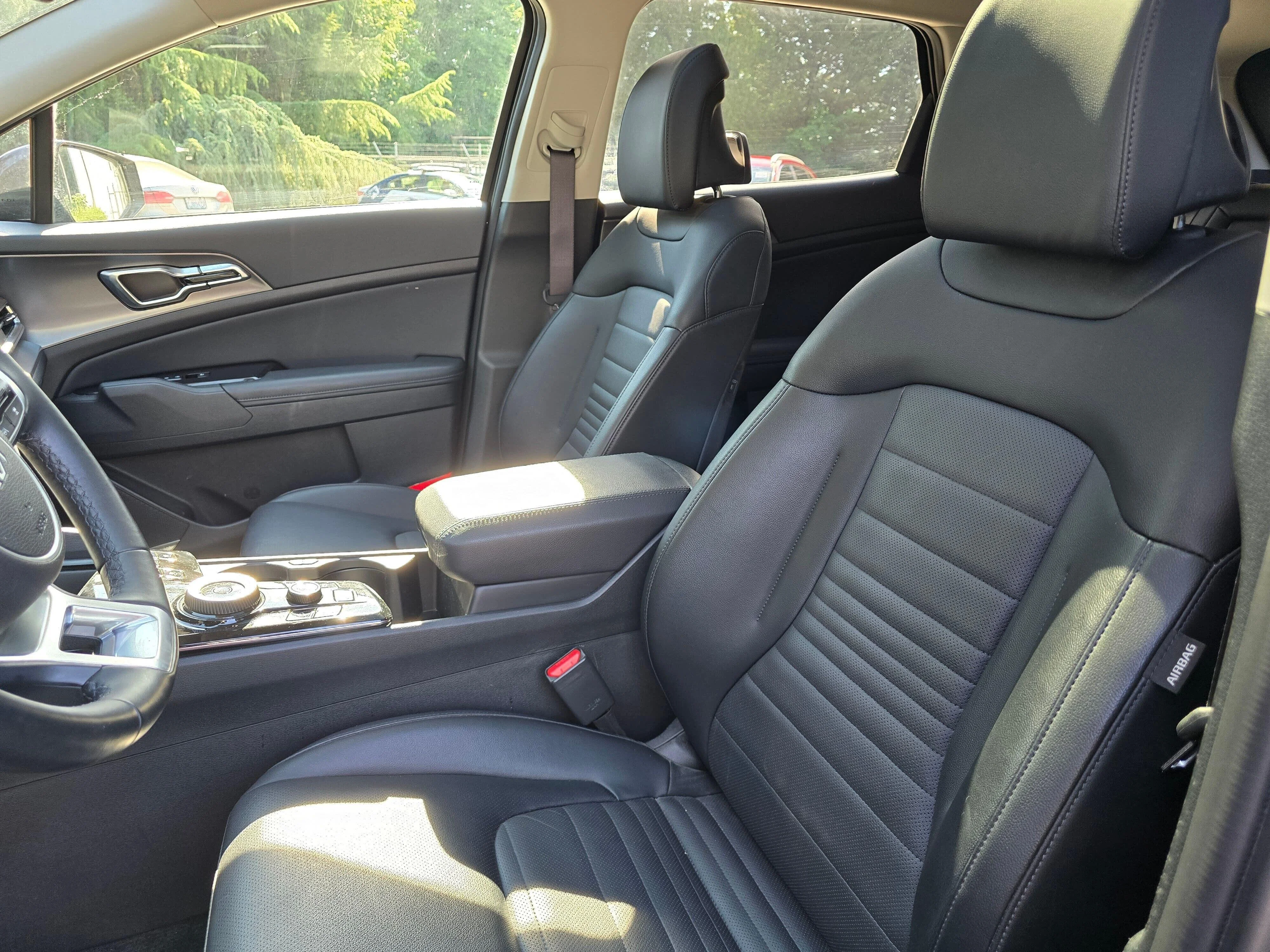 Used 2025 Black Kia SX-Prestige image 12