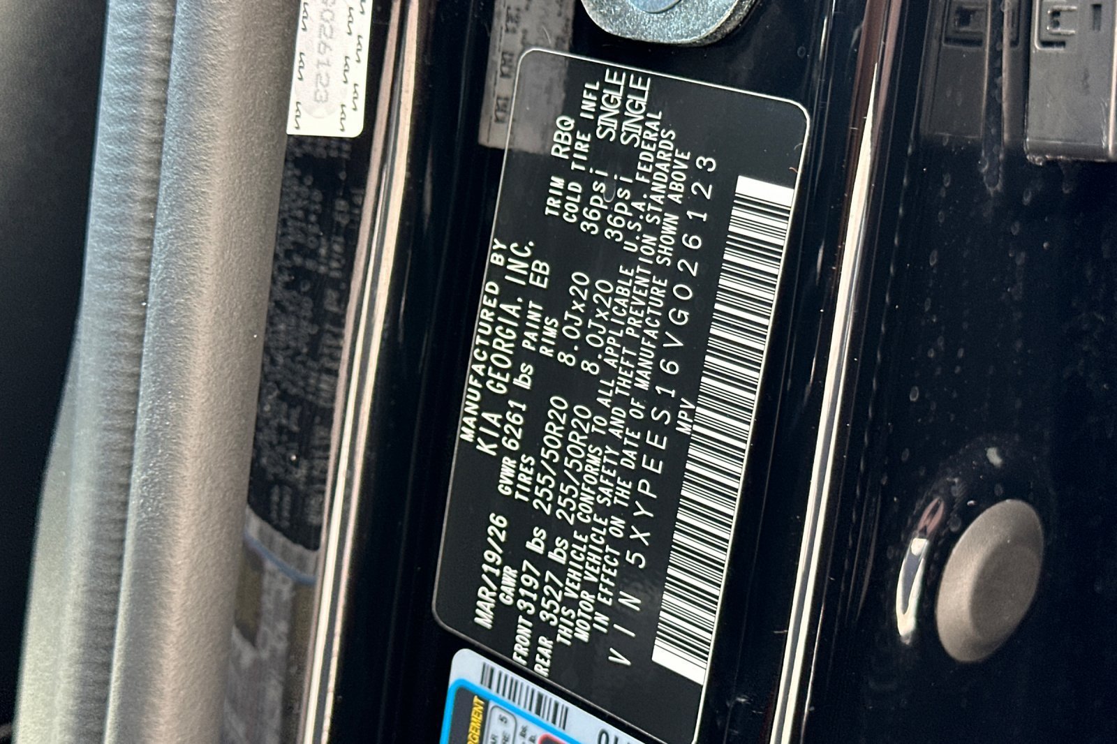Used 2027 Black Kia S image 35