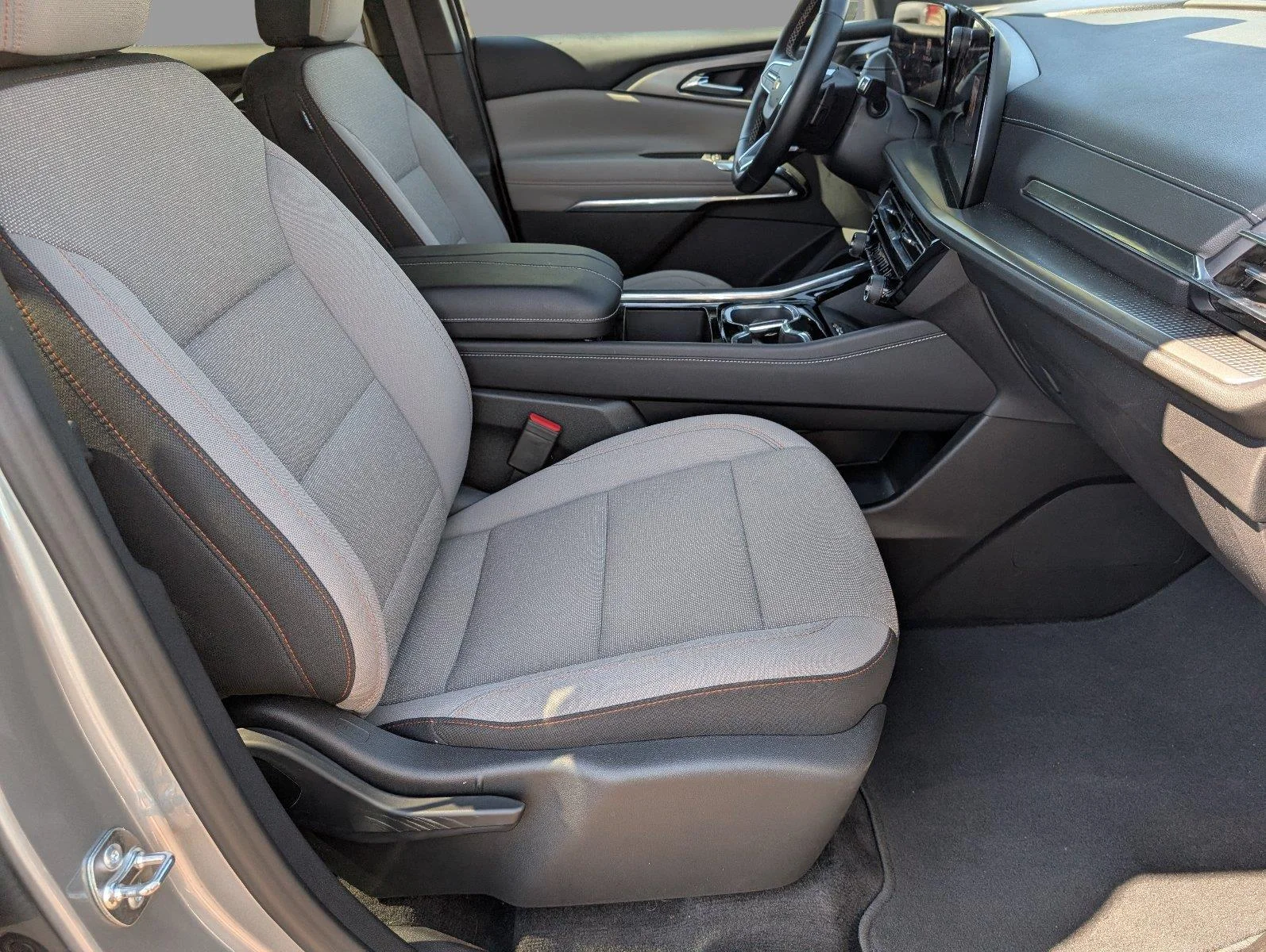 Used 2026 Sterling Gray Metallic Chevrolet LT image 41
