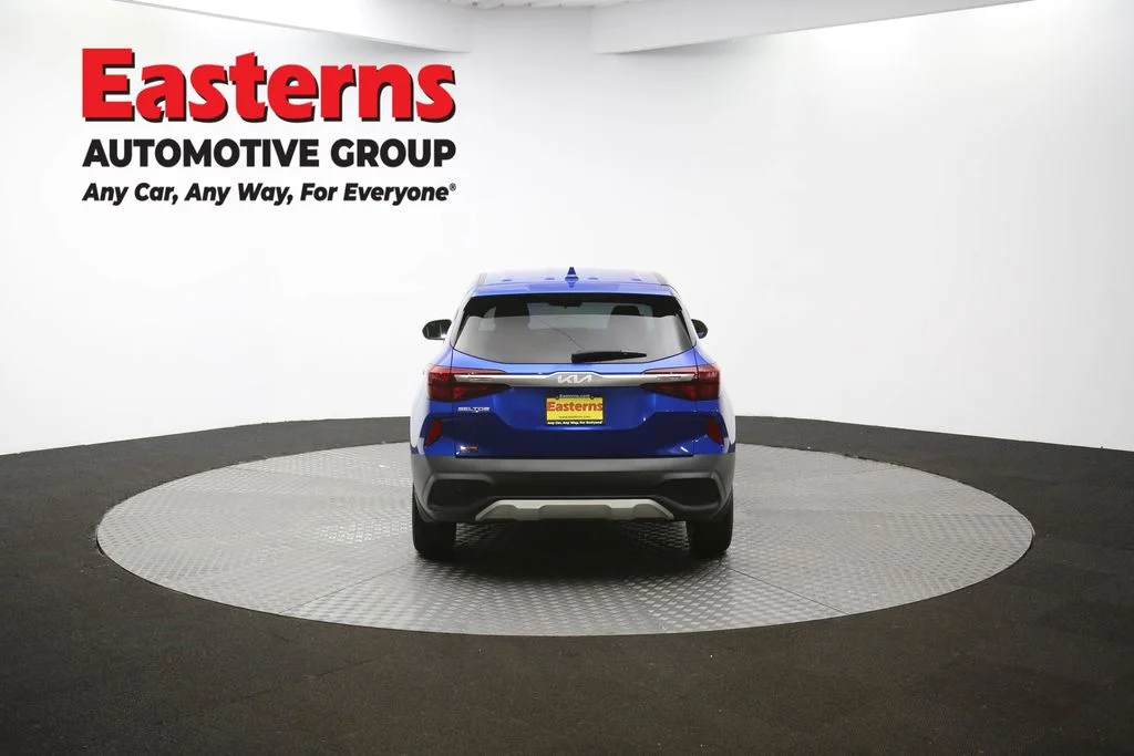 Used 2022 Blue Kia LX image 35