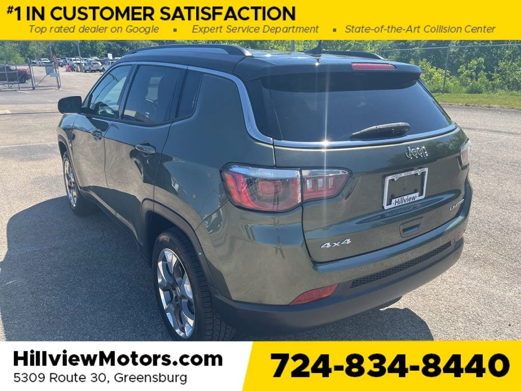 Used 2019 Olive Green Pearlcoat Jeep Limited image 4