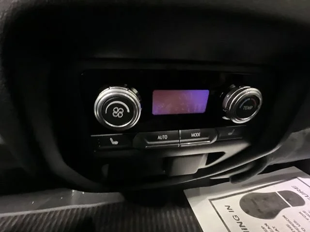 2027 GMC Acadia Denali Ultimate - Photo 23