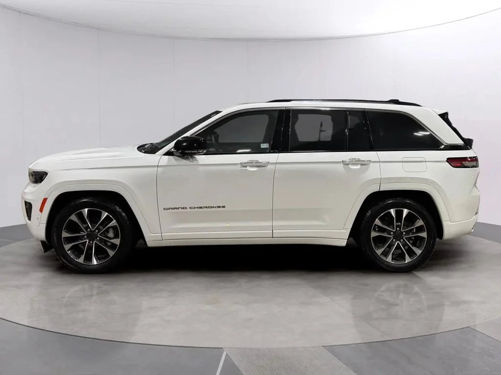 Used 2023 Bright White Clearcoat Jeep Overland image 7